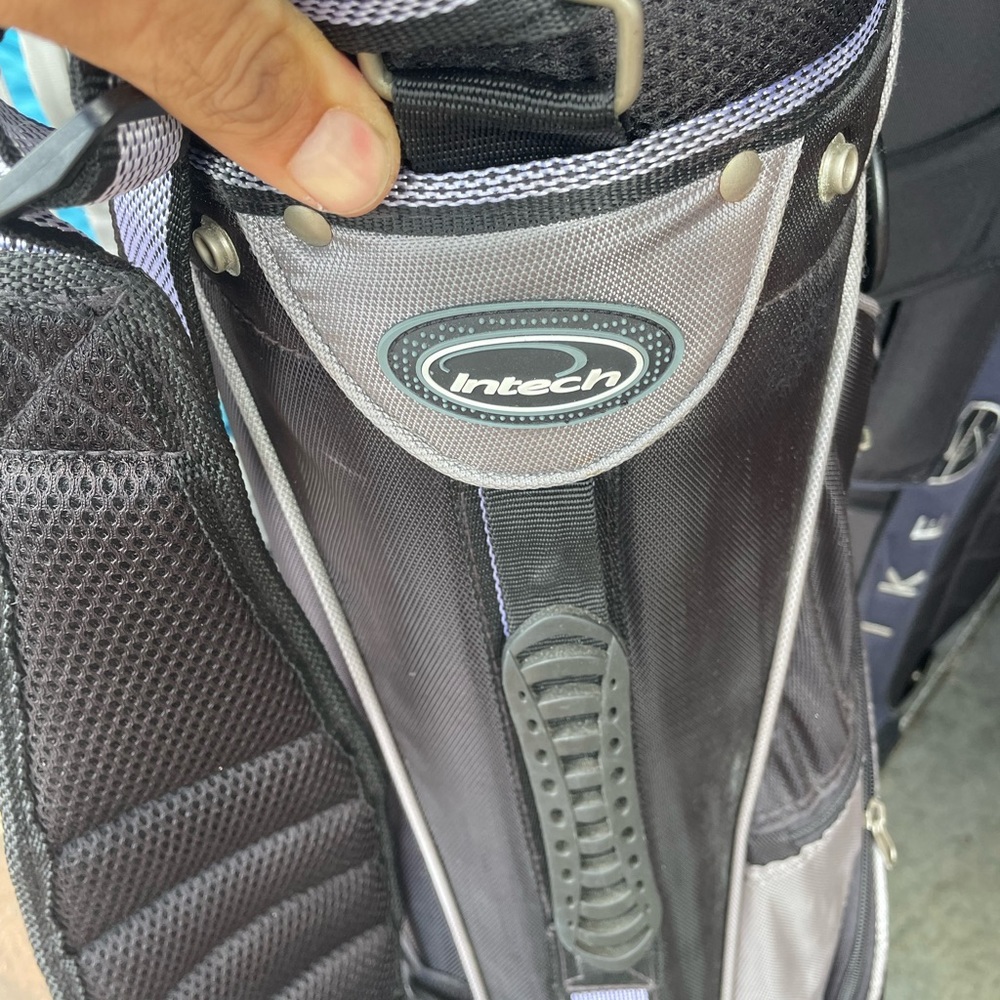 Golf Car Bag Intech With Shoulder Strap and club dividers .
